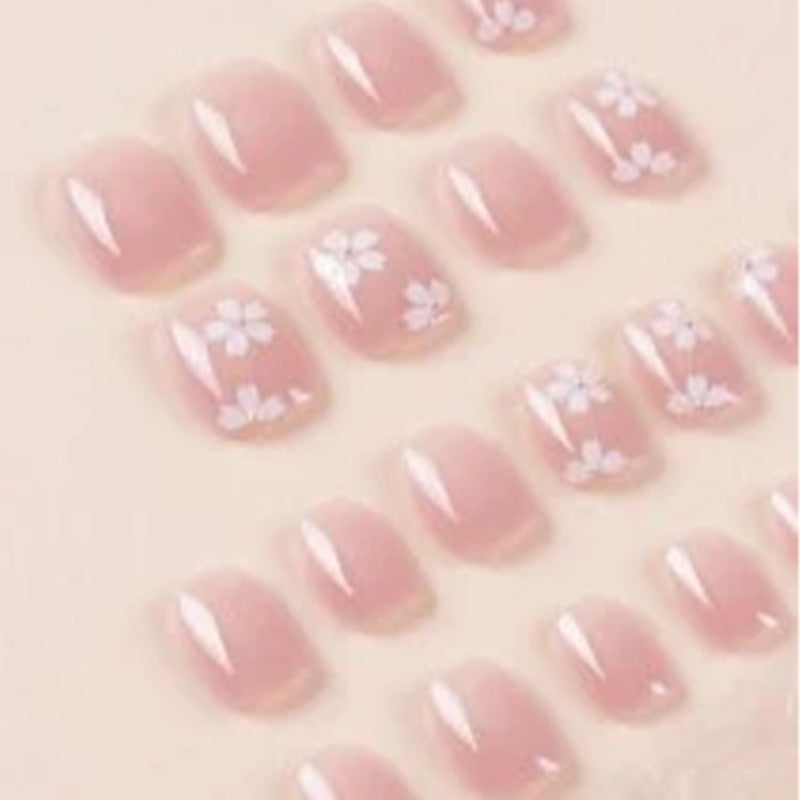 24 Pieces Of Short Oval Press On Nails